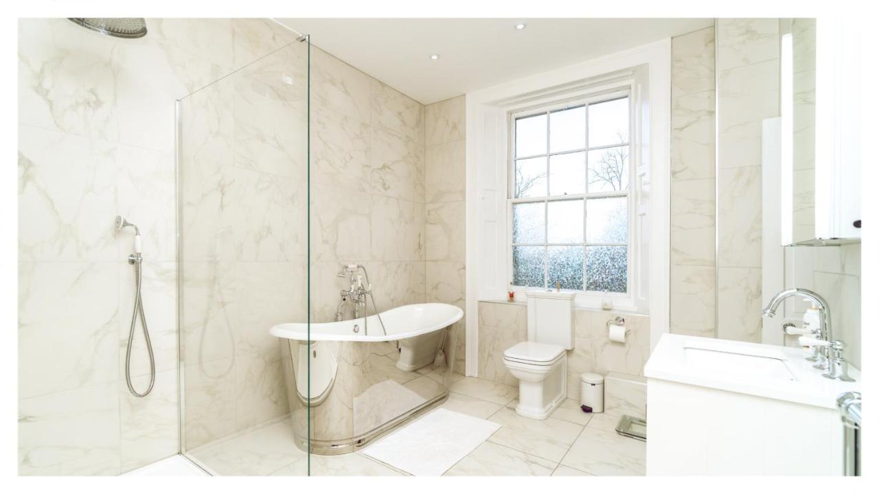 Villa A Luxurious Masterpiece Steps From Stirling Exterior foto